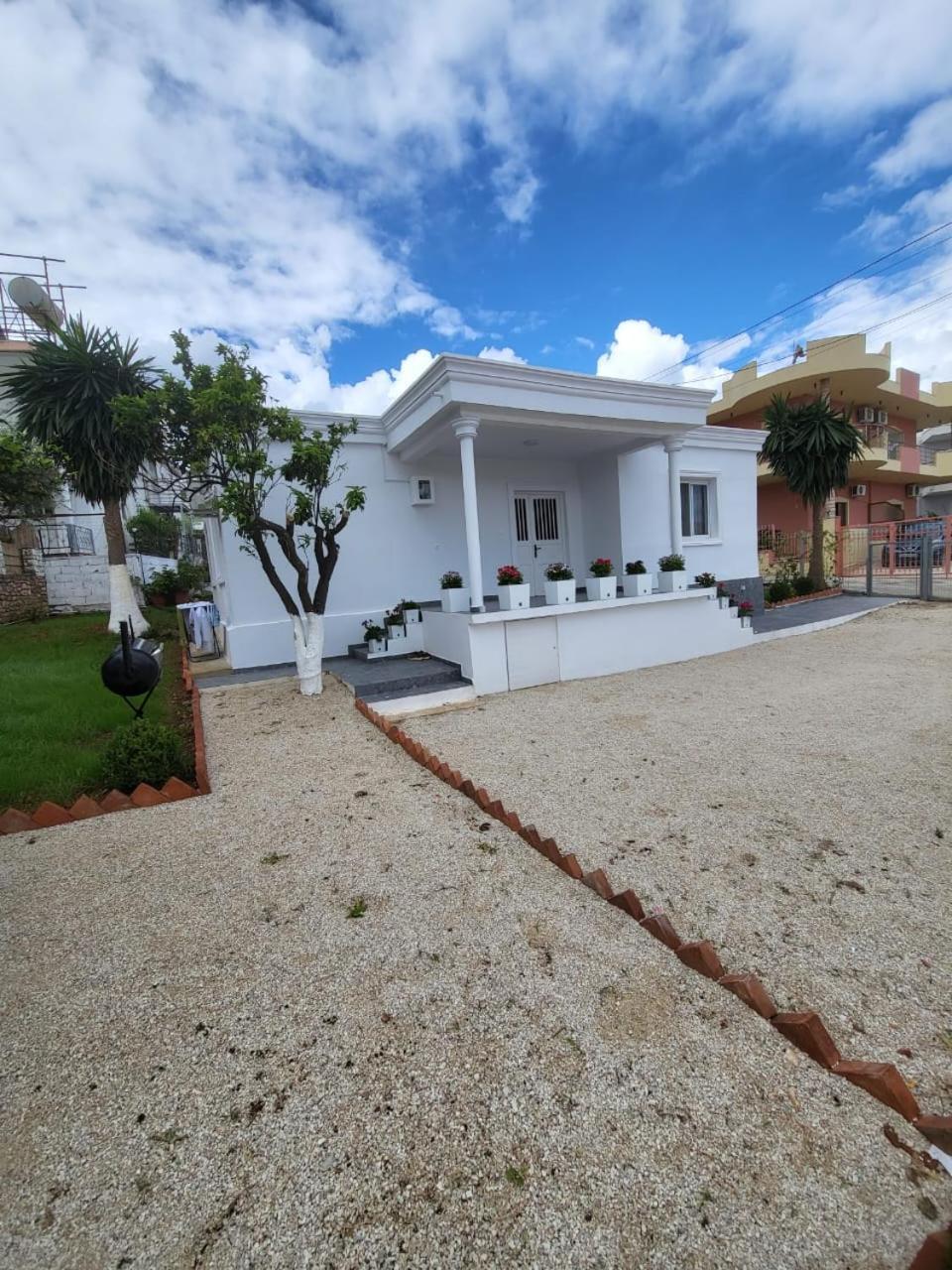 Vila Ademi Ksamil Villa Buitenkant foto